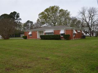 201 Brookhollow Dr, Terrell, TX 75160