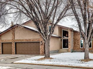 56 Patterson Cres SW, Calgary, AB T3H 2C3
