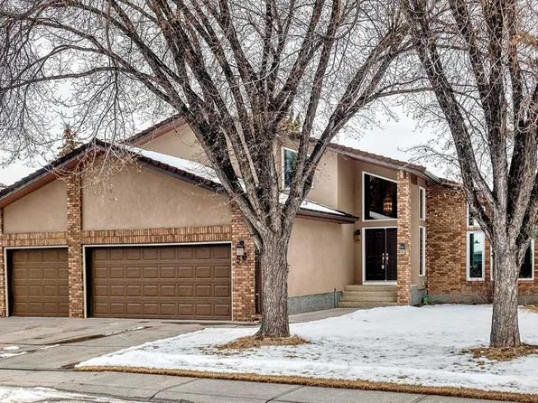 56 Patterson Cres SW, Calgary, AB T3H 2C3