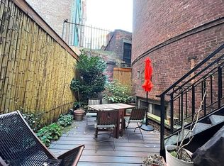 659 Washington St APT 1R, New York, NY 10014