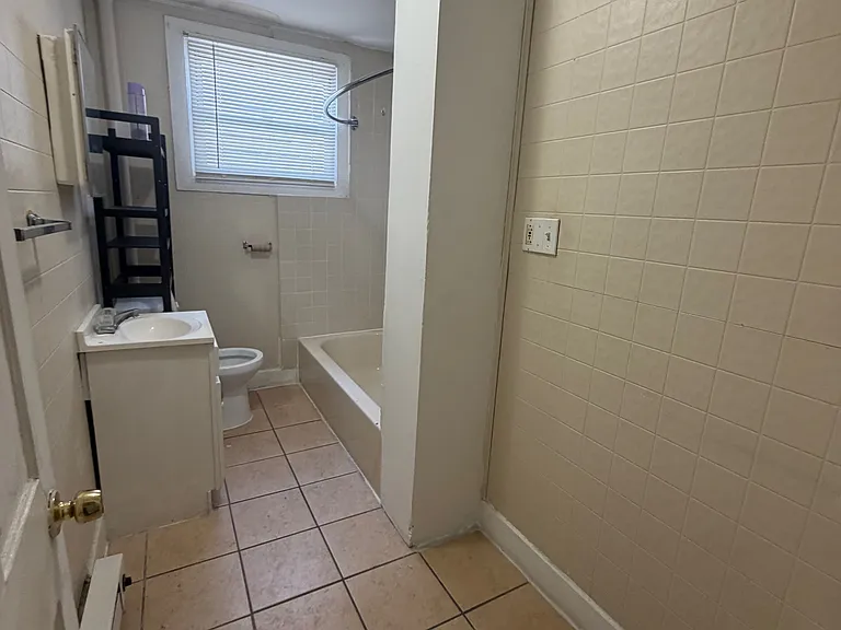 94 Hillside St #1 — Photo 4