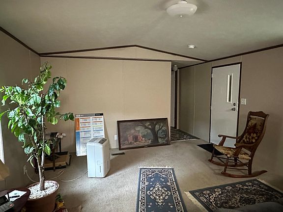 3rd image of 1393 Township Road 196 E