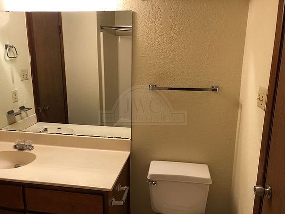 3rd image of 4203 Water St #B