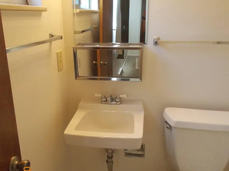 5840 Newcombe Ct — Photo 14