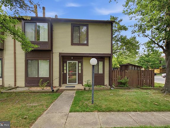 2nd image of 7205 Split Rail Ln