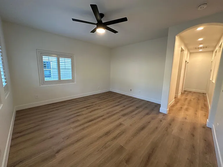 1523 Clifftop Ave — Photo 42