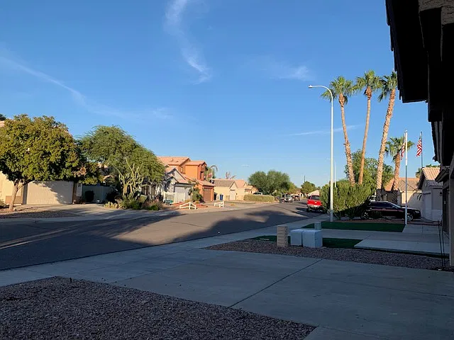 3 bed, 1600 sqft, $2,100 — Photo 3