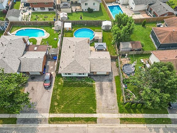2nd image of 186 Glenmor Dr