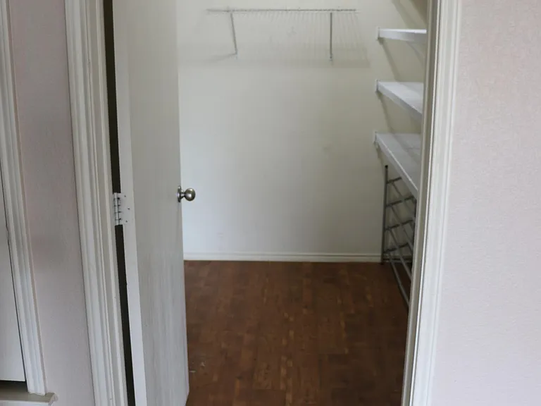 129 Independence Ave — Photo 12