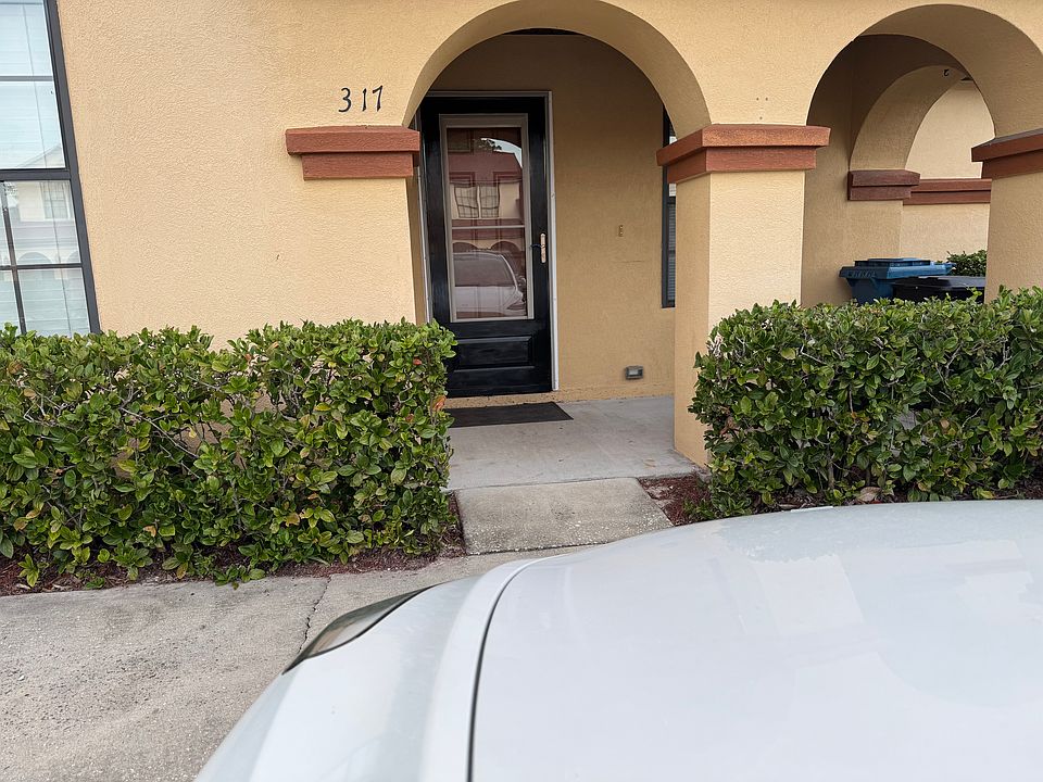 1st image of 317 Redwood Ln