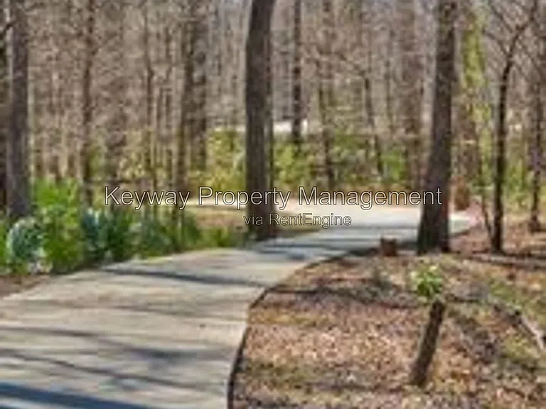 1001 Linsmore Ave — Photo 15