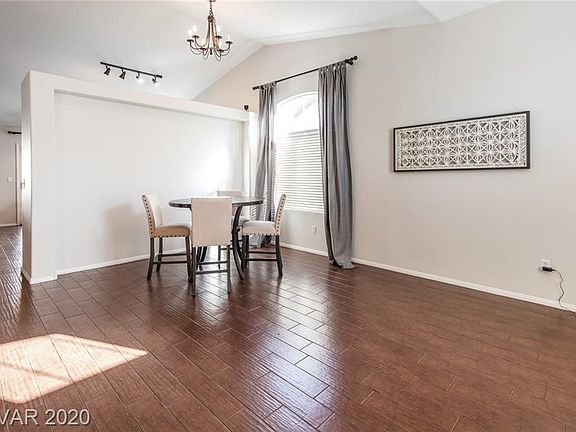 3rd image of 6518 Pecan Grove Ct