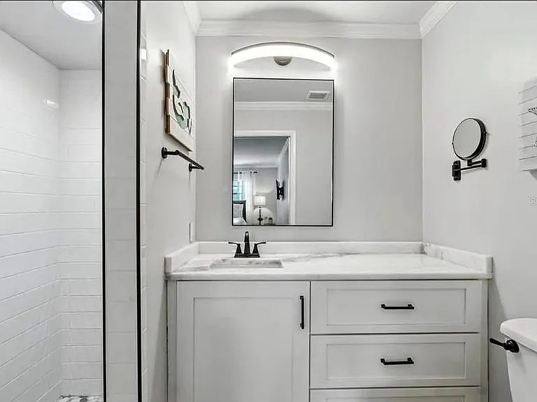 16 Courtney Pl — Photo 32
