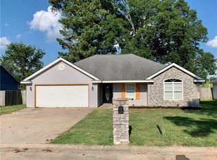 1625 Andrew Ct, Siloam Springs, AR 72761