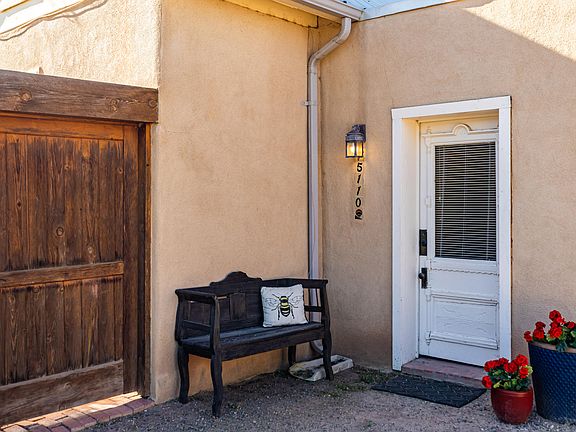 4th image of 5110 Guadalupe Trl NW