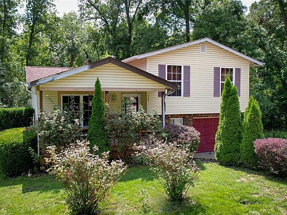 2nd image of 3790 La Somera Dr