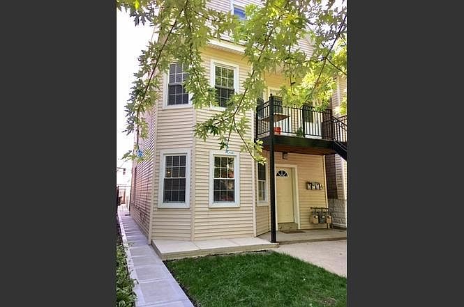 1st image of 3020 N Elbridge Ave