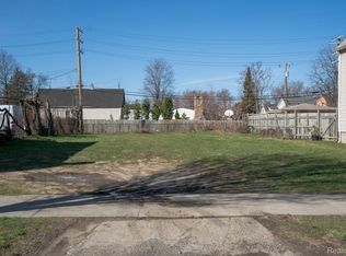 1317 Lawndale St, Detroit, MI 48209