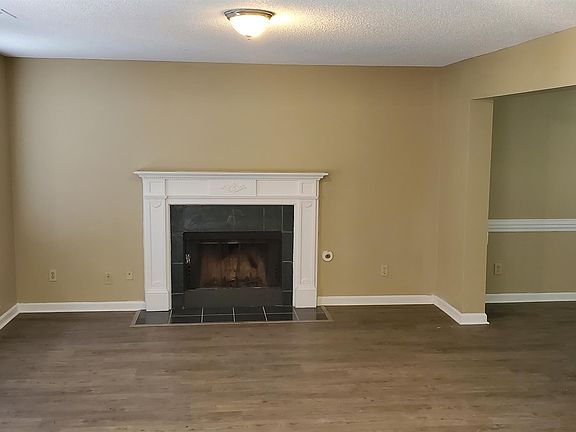 2nd image of 852 Tropicana Dr E