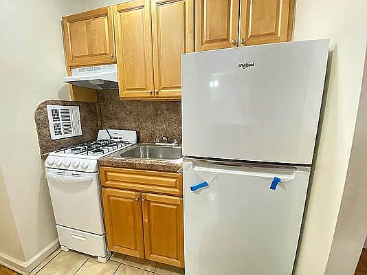 3rd image of 166-05 Highland Ave #1M