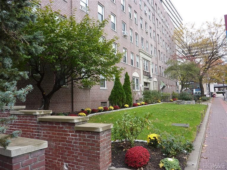 1st image of 1 S Broadway APT 3K