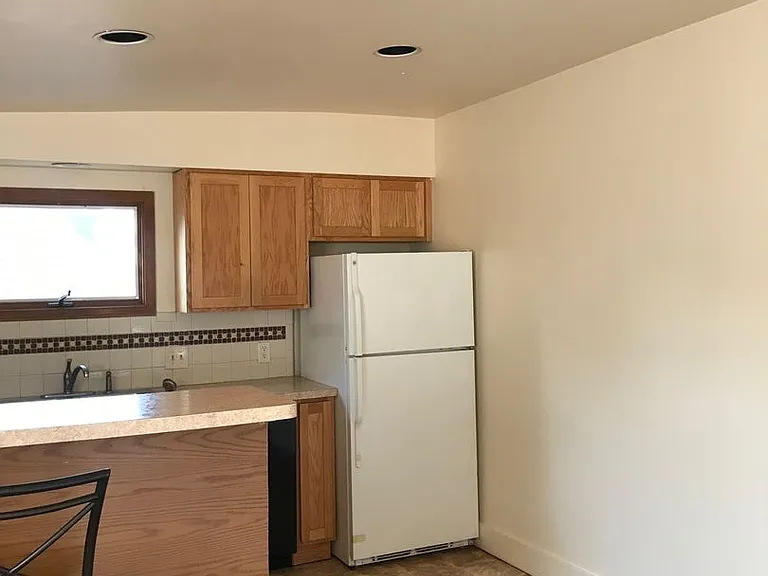 1212 Willard St — Photo 6