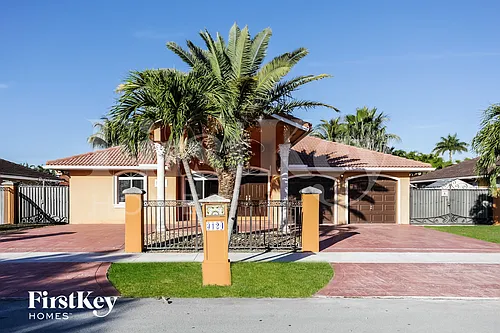 3124 SW 142nd Pl Photo 1