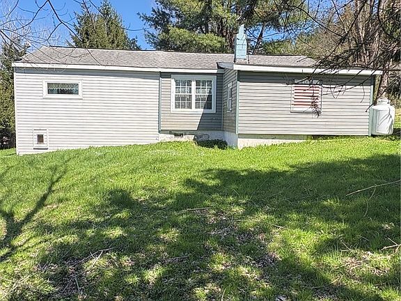 3rd image of 219 Fuller Rd