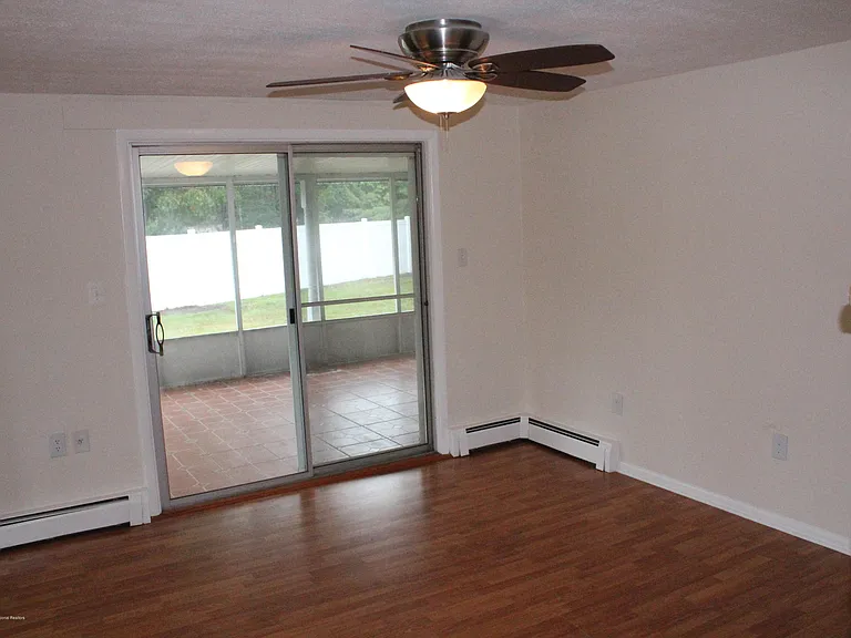 254 Admiral Ave — Photo 4