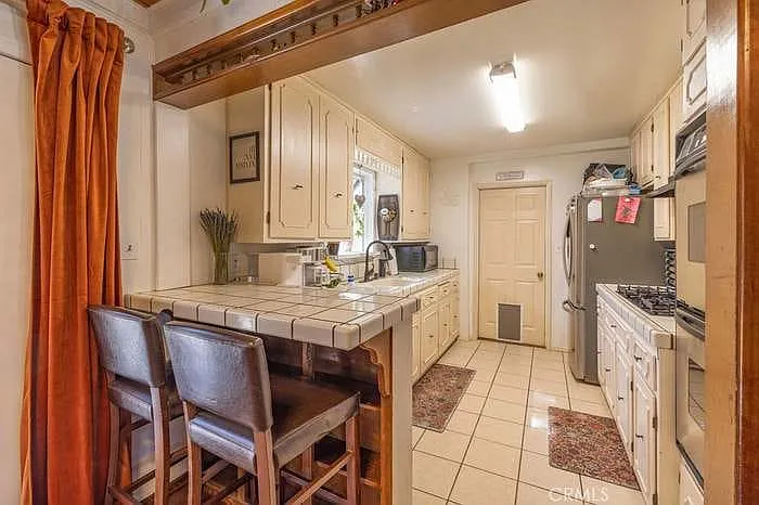 253 Whipple Dr — Photo 6