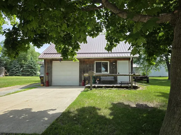 113 Birch St, Prophetstown, IL 61277
