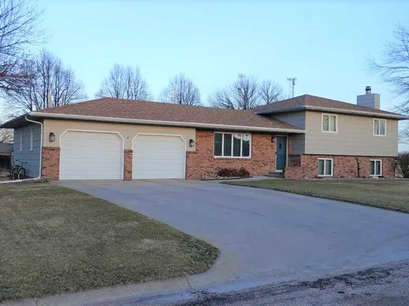 888 Lincoln Ave, Kearney, NE 68959