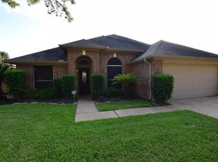 9615 Willow Crossing Dr, Houston, TX 77064