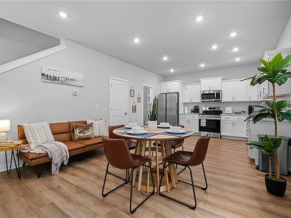 5th image of 43 Saint Austell Dr
