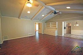 3rd image of 1115 Kingspark Dr