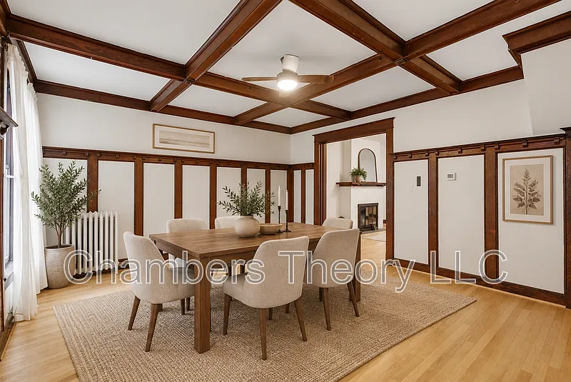 3 bed, 2.0 bath, 1568 sqft, $5,400 — Photo 3