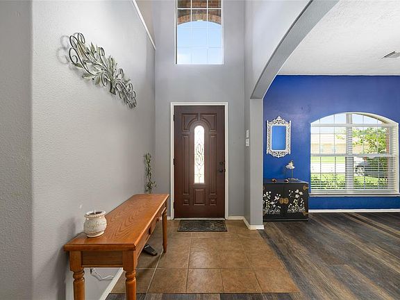 3rd image of 10810 Adler Dr