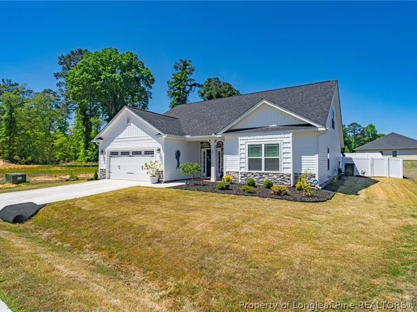 40 Capeside Ct, Lillington, NC 27546