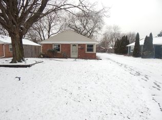 5022 Elm Circle Dr, Oak Lawn, IL 60453