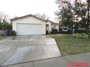 9305 Foxglen Ct, Bakersfield, CA 93312