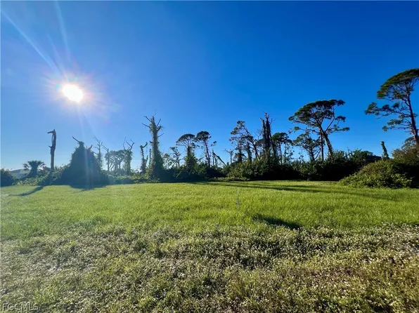 8 Pennant Pl, Placida, FL 33946