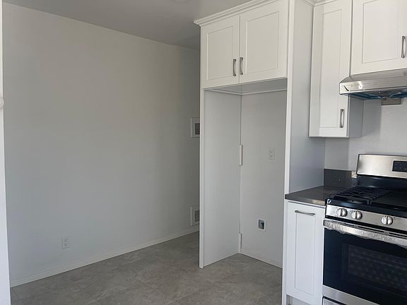 5th image of 5210 Acacia St #5214