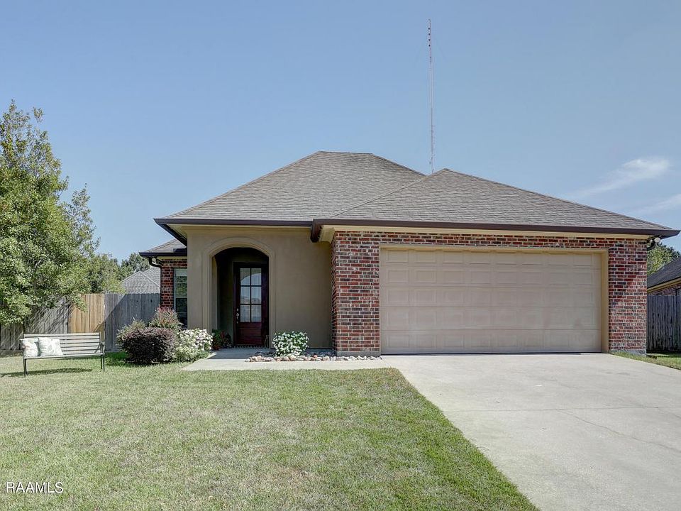 1st image of 109 Copper Hill Dr