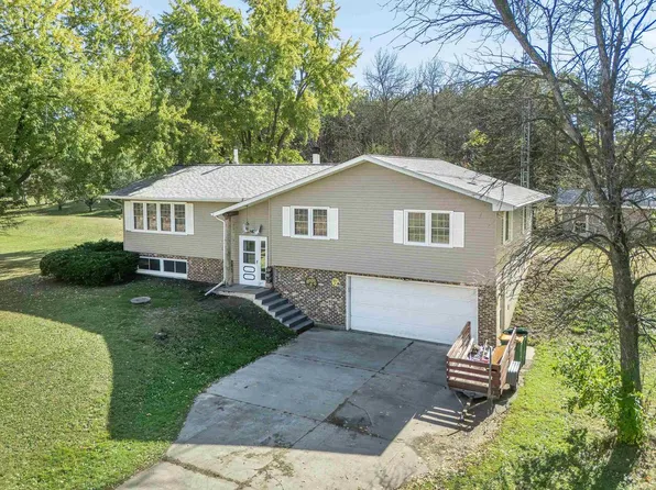 N8759 Landing Road, Berlin, WI 54923