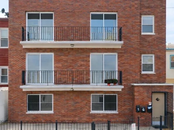 3586 Kennedy Boulevard image 1 of 37