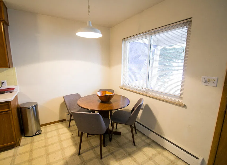 756-758 19th Street Dining Area