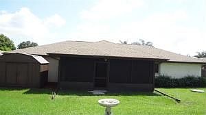 2nd image of 460 SE Seabreeze Ln