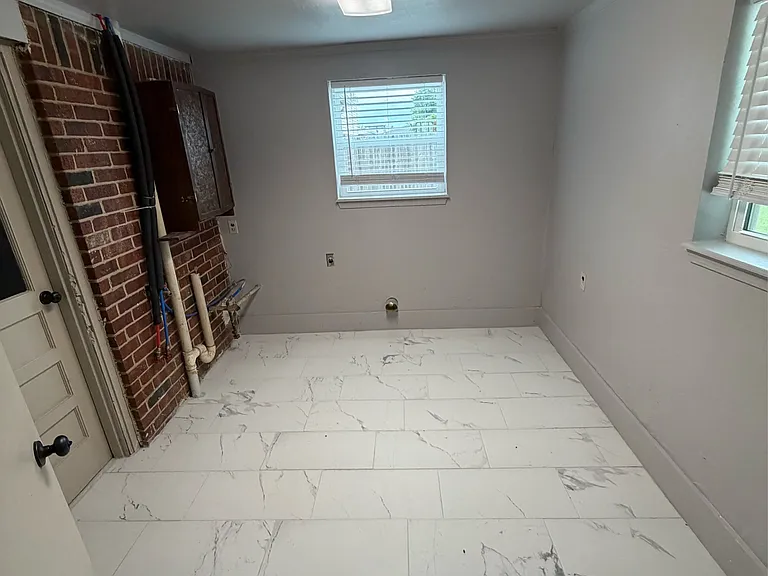 814 SW 25th St — Photo 5