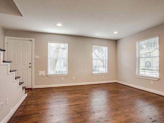 3rd image of 4736 Bradford Dr #C