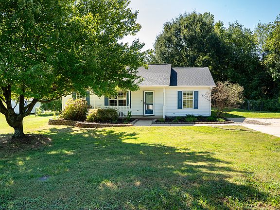 2nd image of 571 Burnetts Rd
